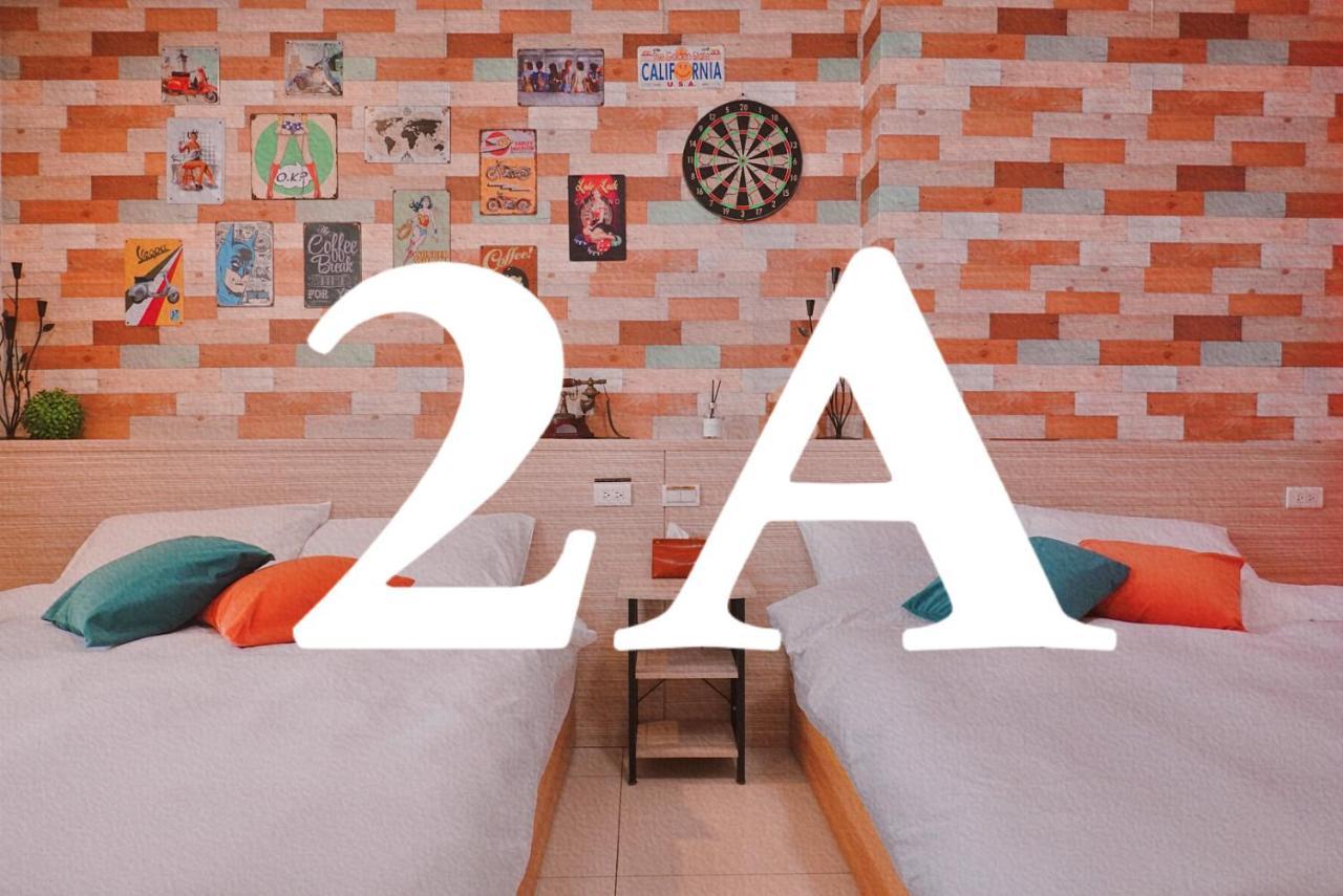 Hotel 斑比bambi à Tainan Extérieur photo