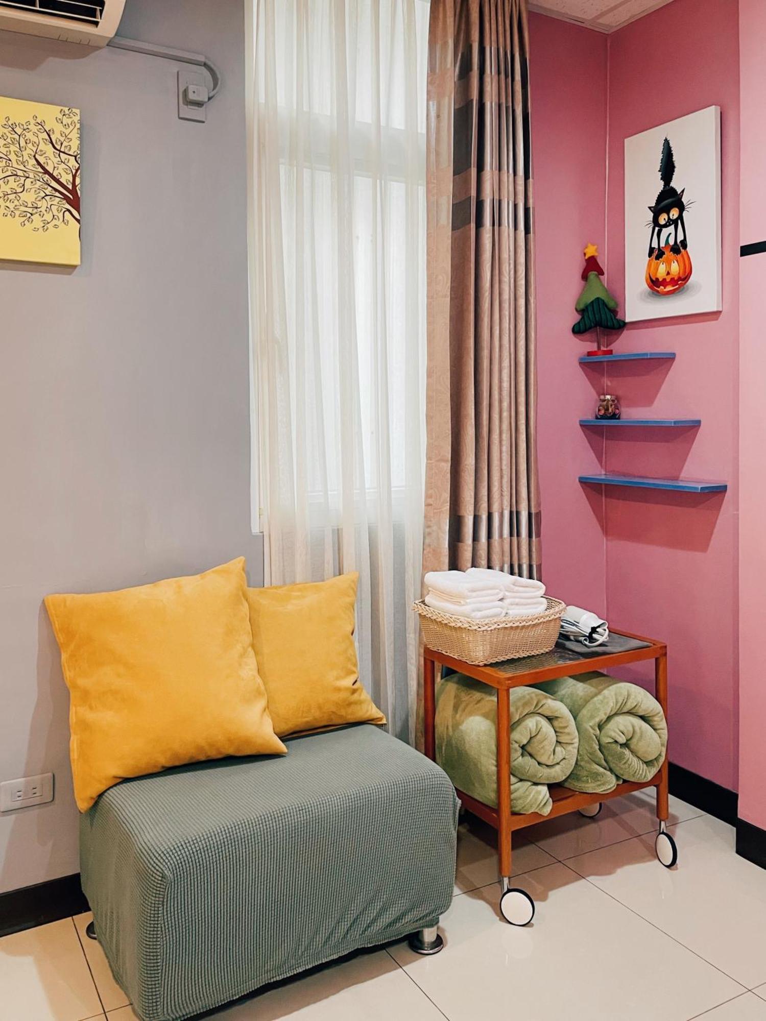 Hotel 斑比bambi à Tainan Extérieur photo