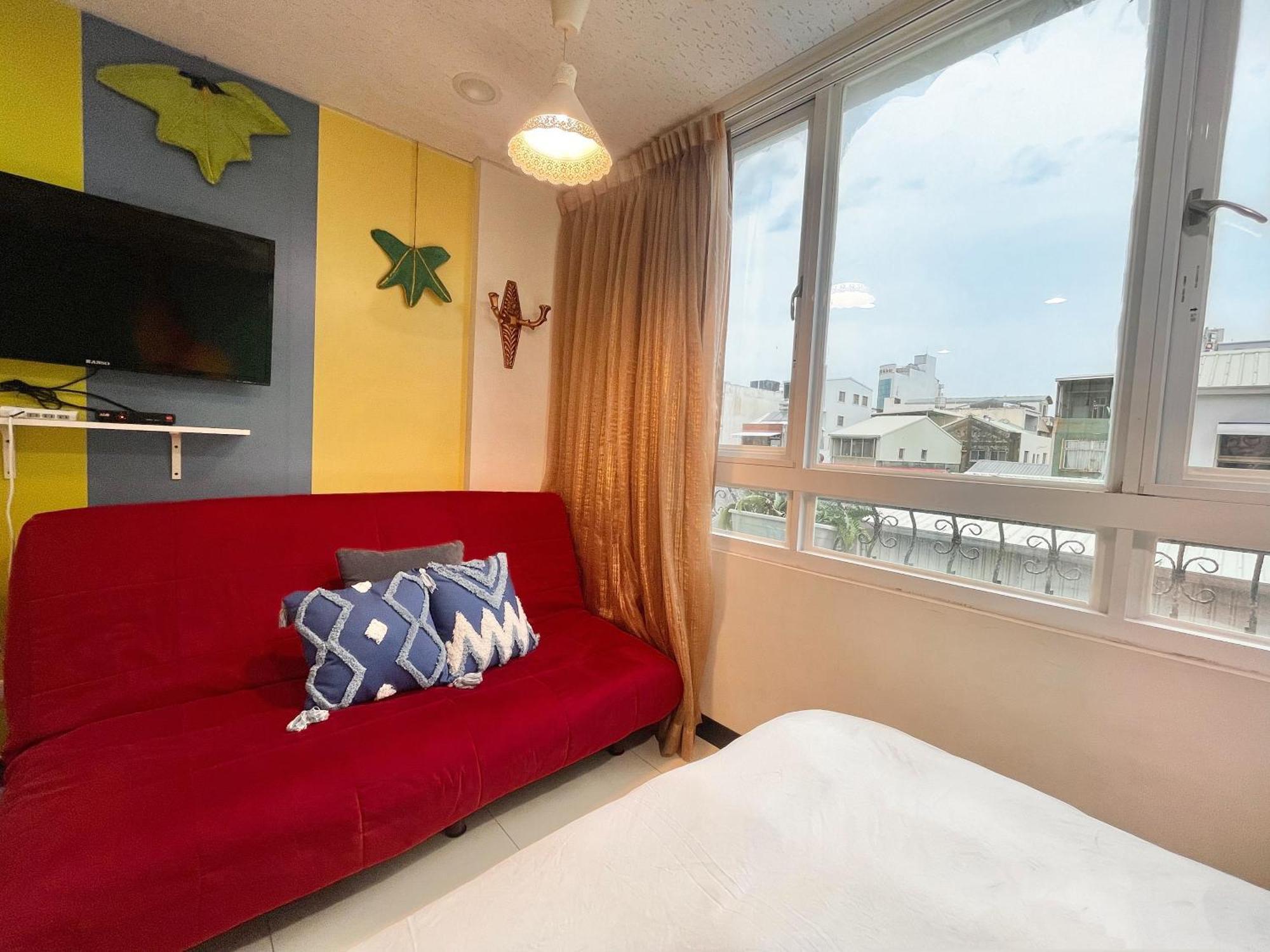 Hotel 斑比bambi à Tainan Extérieur photo