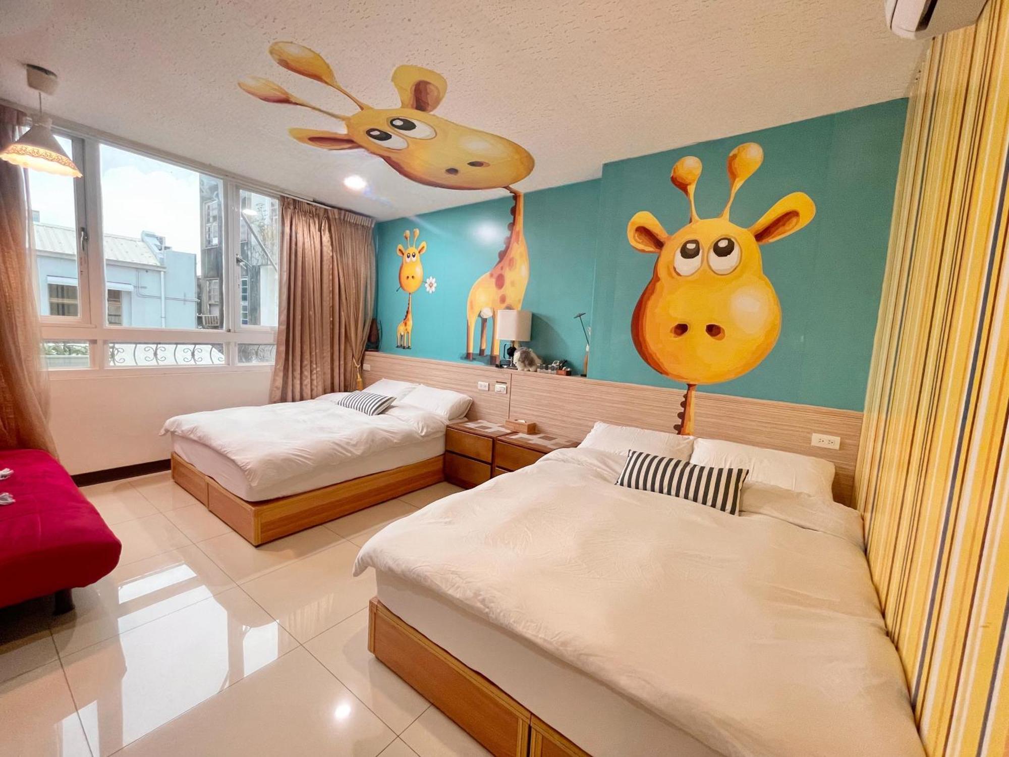 Hotel 斑比bambi à Tainan Extérieur photo